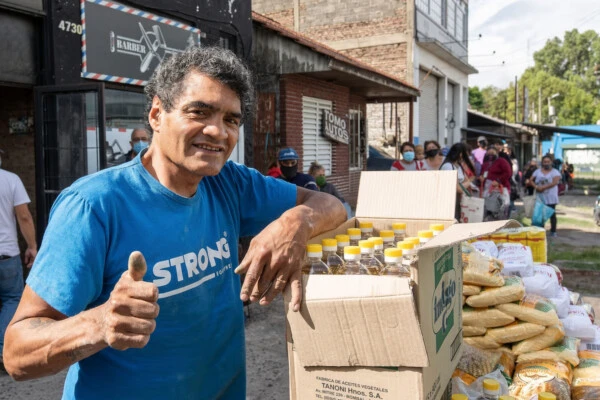 "Fui un pibito desnutrido": el conmovedor legado solidario de Roña Castro, el campeón que alimentaba a 6.400 personas