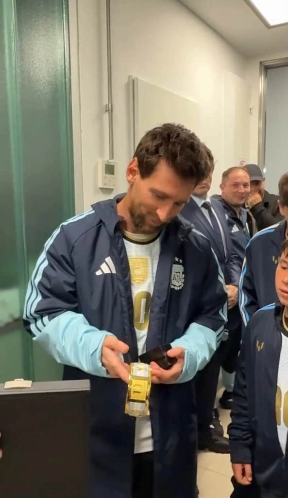 ¿Seguirá su legado? El gesto de Lionel Messi con su hijo Mateo tras su despedida de la Selección Argentina