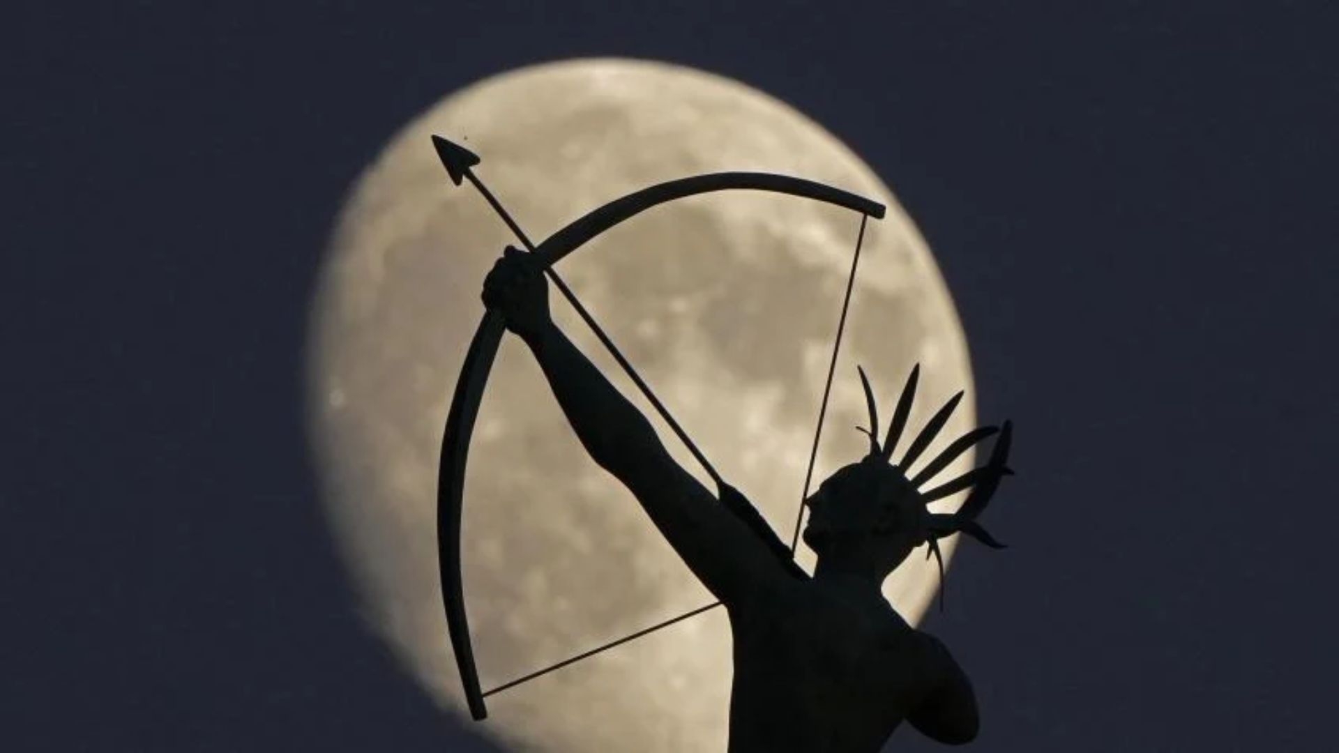 Las 12 predicciones para los signos del zodíaco en la Luna llena del Cazador de octubre 2026