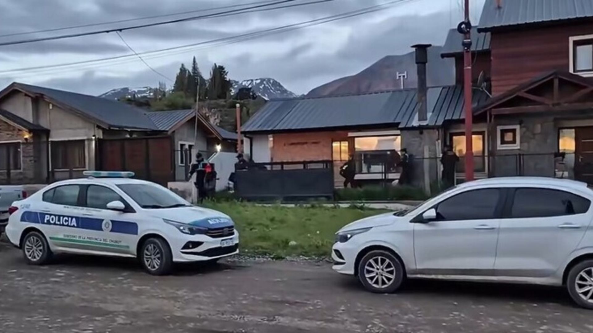 Tenía encerrados a su pareja y a sus tres hijos en Chubut: la inquietante señal que despertó las sospechas de los vecinos