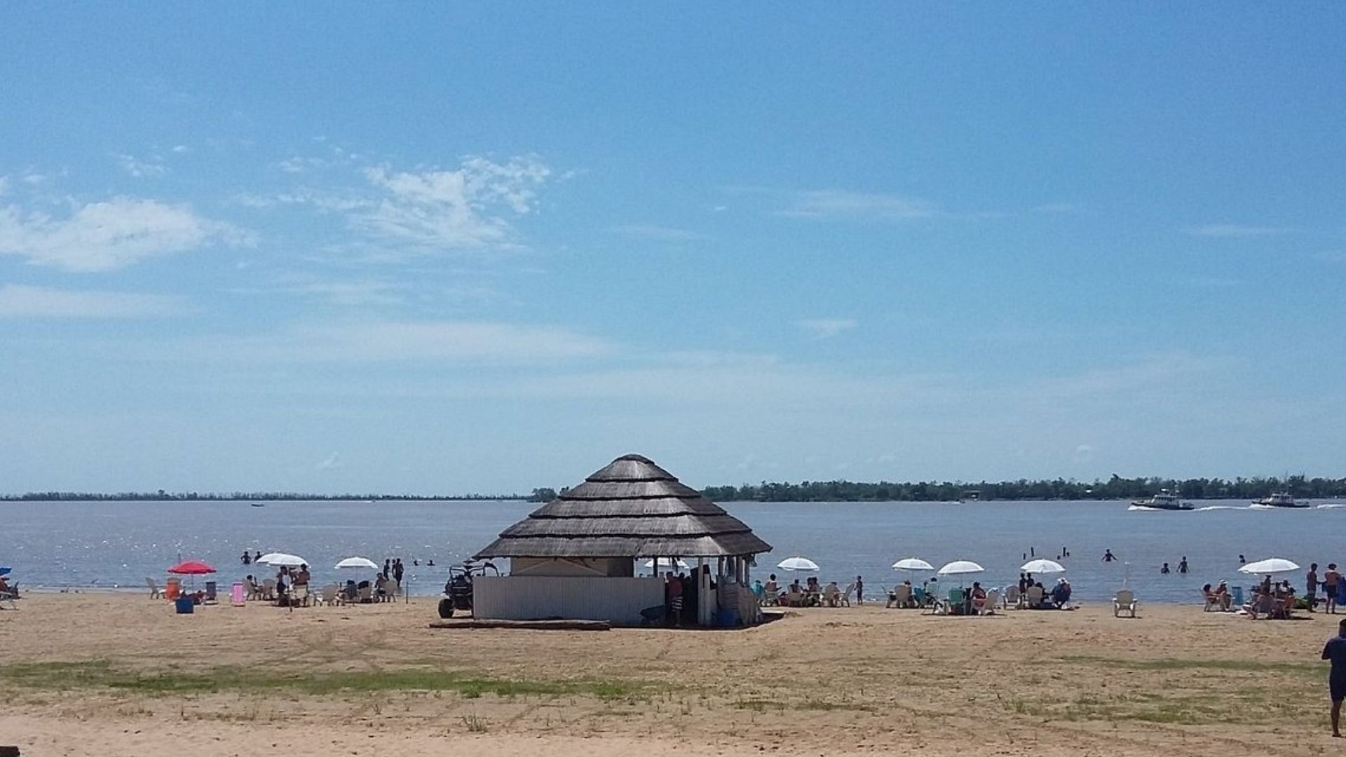 Playas, islas y deportes acuáticos: el pueblo bonaerense a solo 2 horas y media de CABA